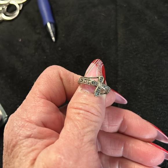 Ring - Picture 3 of 4